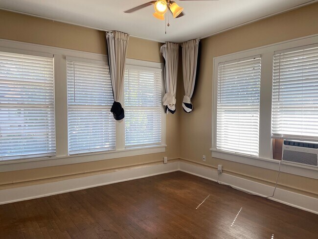 Foto del edificio - 510 Sul Ross St