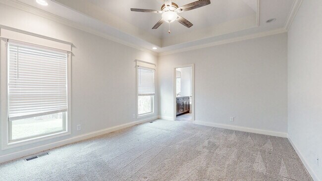 Building Photo - 232 Amana Dr