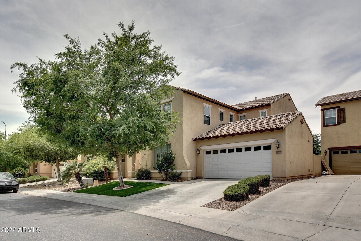 Foto principal - 1120 N Crosscreek Dr
