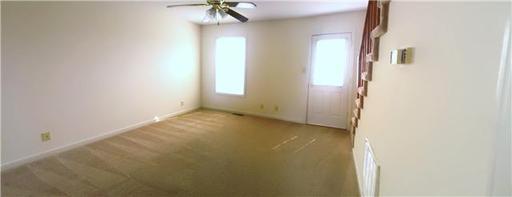 Building Photo - 213 Tree Line Dr