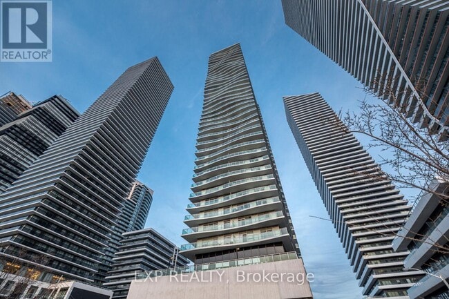 Building Photo - 33-1533 Shore Breeze Dr