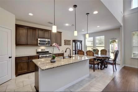 Building Photo - 169 Oyster Creek