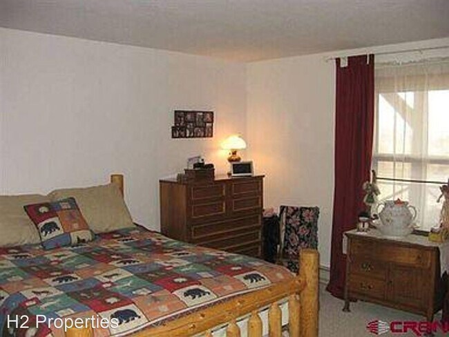 Building Photo - 3 br, 1.5 bath House - 127 Evelyn Lane