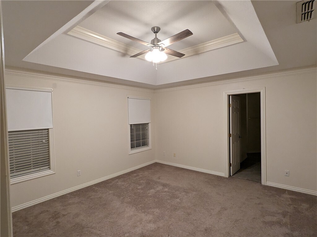 Building Photo - 2030 N Hailey Dr