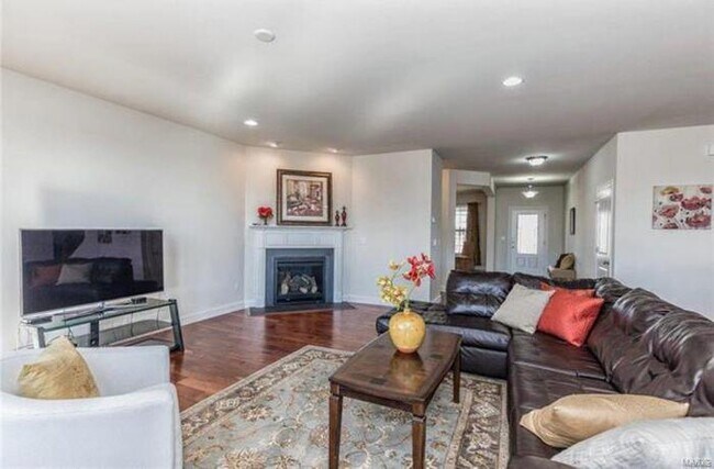 Building Photo - 4 bedroom in O'Fallon MO 63368