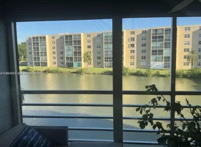 Foto del edificio - 301 SE 3rd St