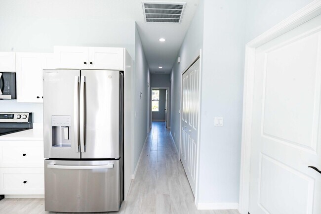 Foto del edificio - 1125-1111 11th Ct SW