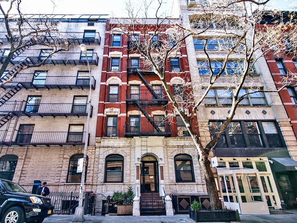 Primary Photo - 11 Jones Street