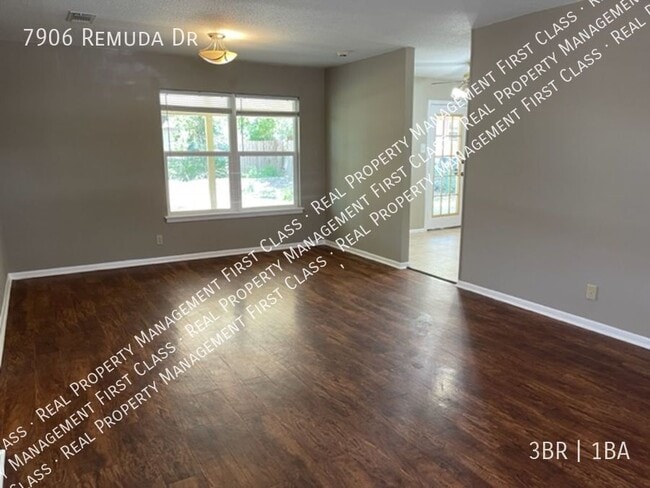 Foto del edificio - 7906 Remuda Dr