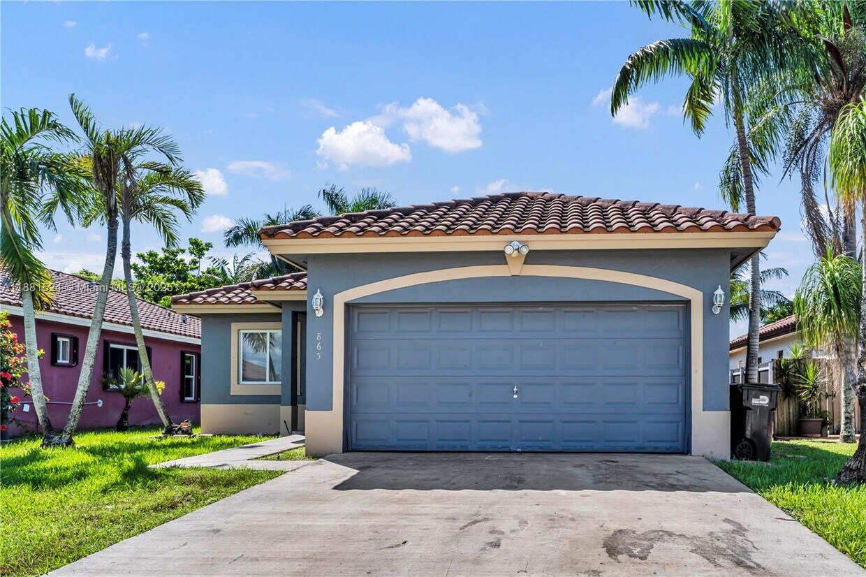 Foto principal - 865 SW 6th St