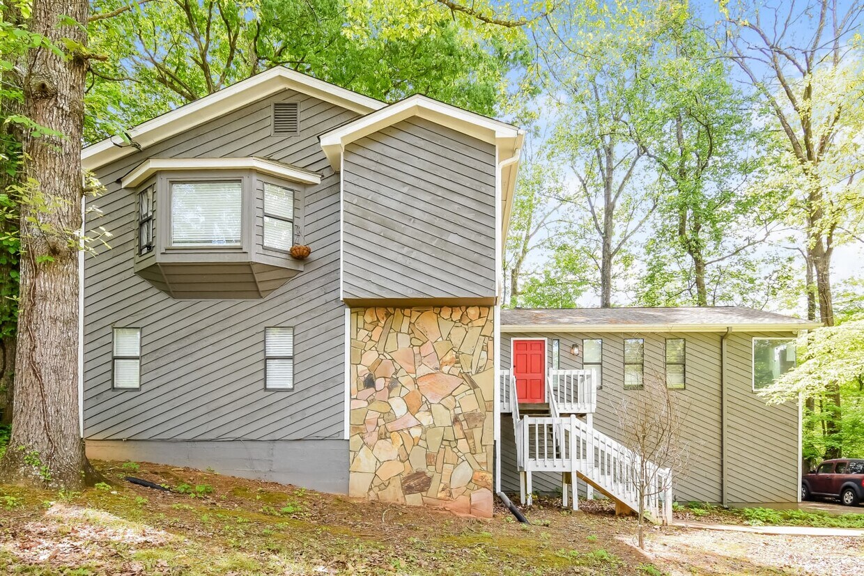 Primary Photo - 1790 Blackwillow Dr