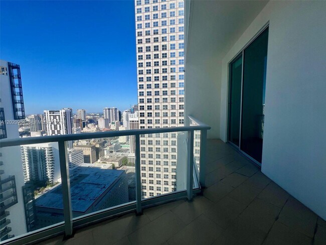 Building Photo - 300 S Biscayne Blvd
