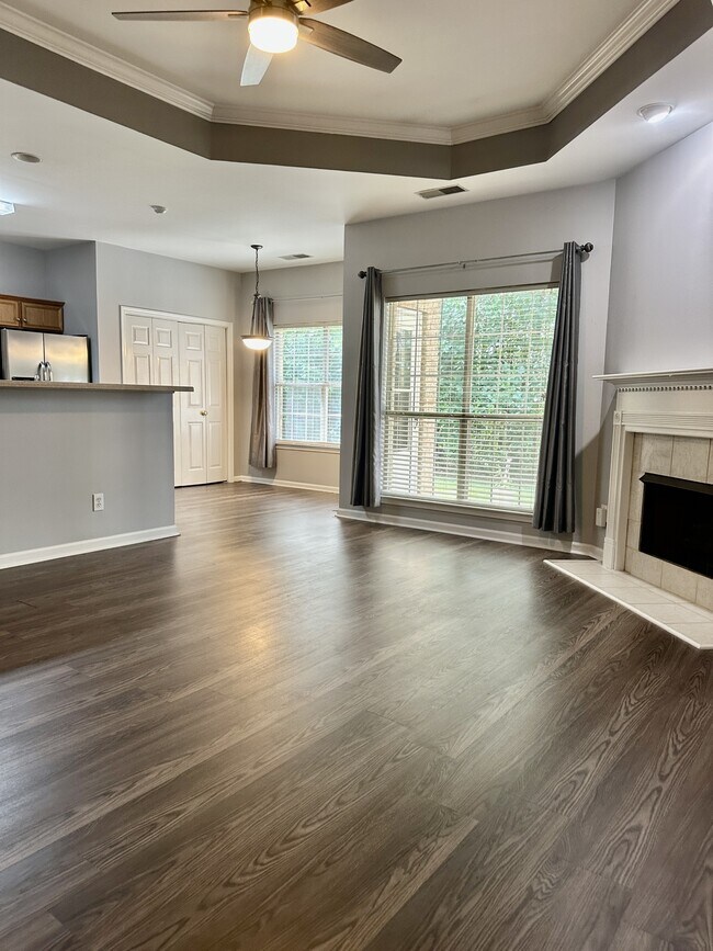 Foto del edificio - 560 Summit Cir
