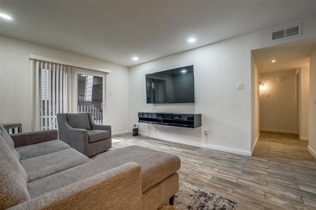 Foto del edificio - 4859 Cedar Springs Rd