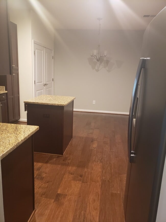 Foto del edificio - 3103 Abruzzo Pl