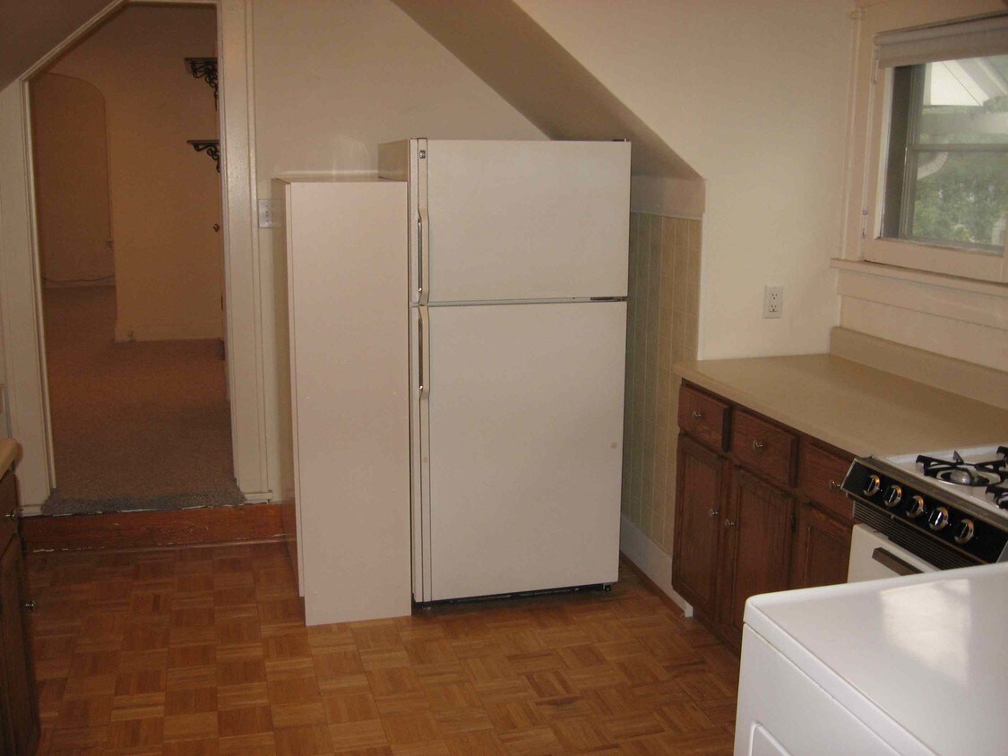Primary Photo - 914 55th St
