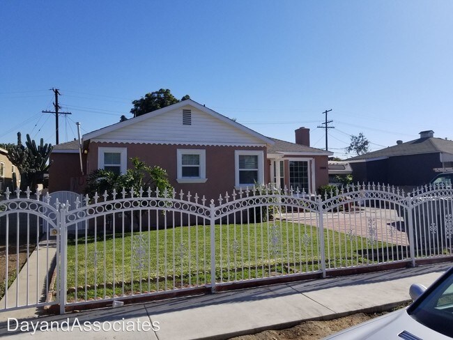 Building Photo - 8920 Hildreth Ave