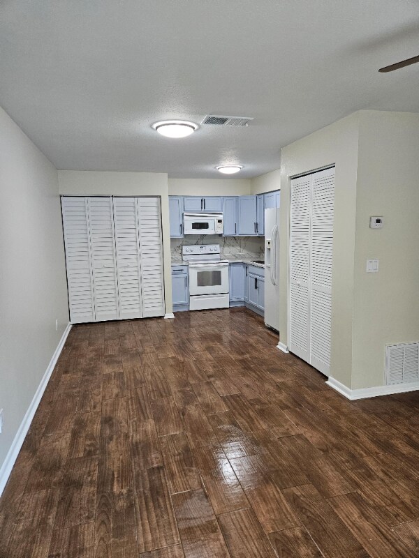 Foto del edificio - 3950 SE 17th Ct