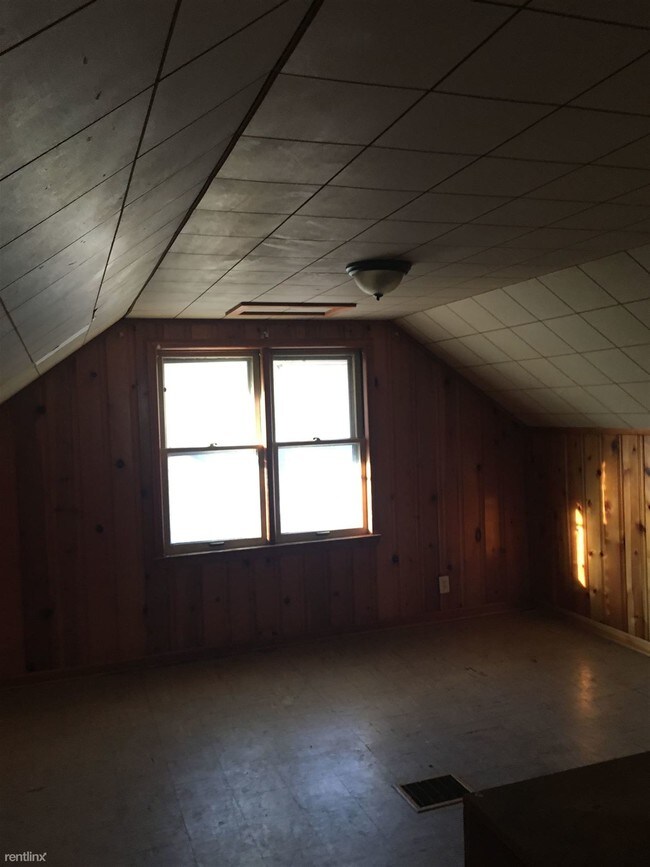 Building Photo - 3 br, 1 bath House - 563 Josephine St