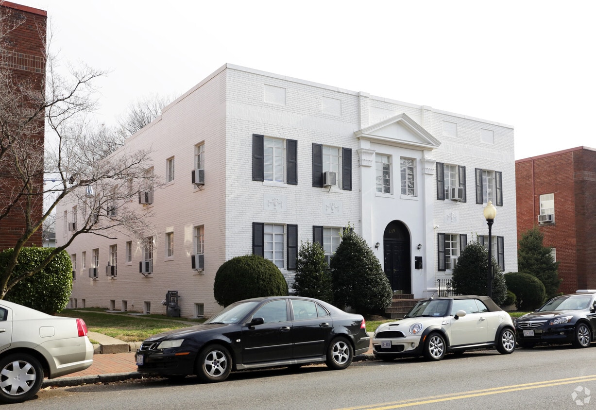 Building Photo - 1719 35th St NW