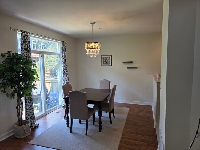 Building Photo - 54 Woodview Dr