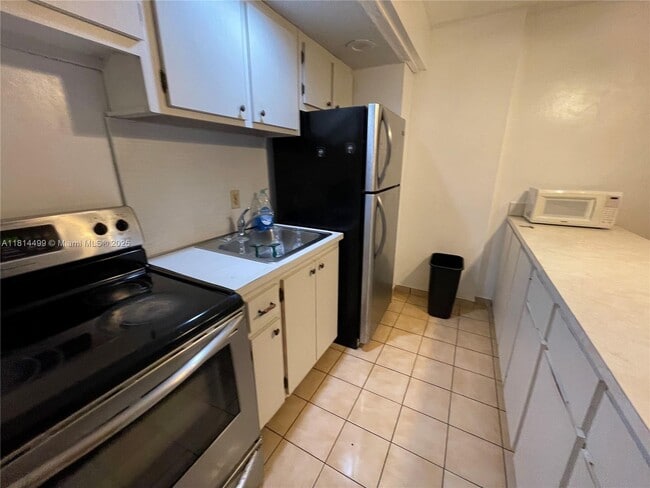 Building Photo - 401 Ocean Dr