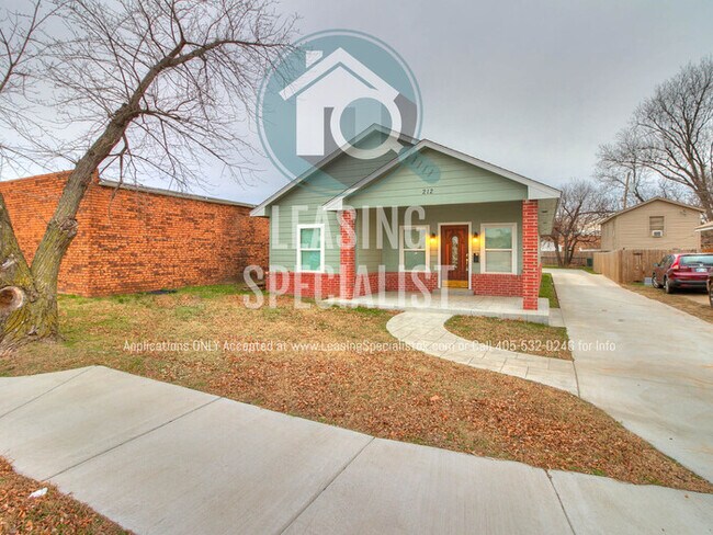 Foto del edificio - Central Norman 4 Bed 3 Bath House PRE-LEAS...