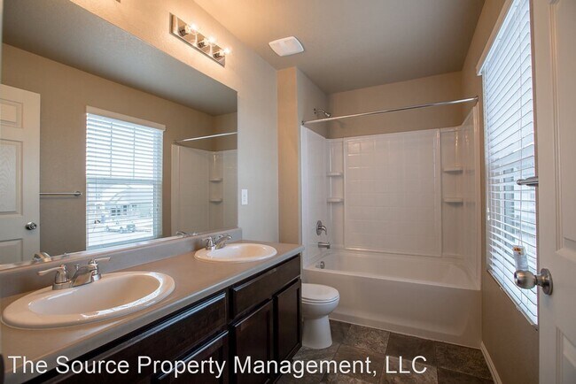 Building Photo - 4 br, 2.5 bath House - 6723 Grainery Rd