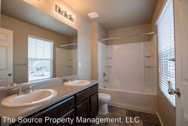 Foto del edificio - 4 br, 2.5 bath House - 6723 Grainery Rd