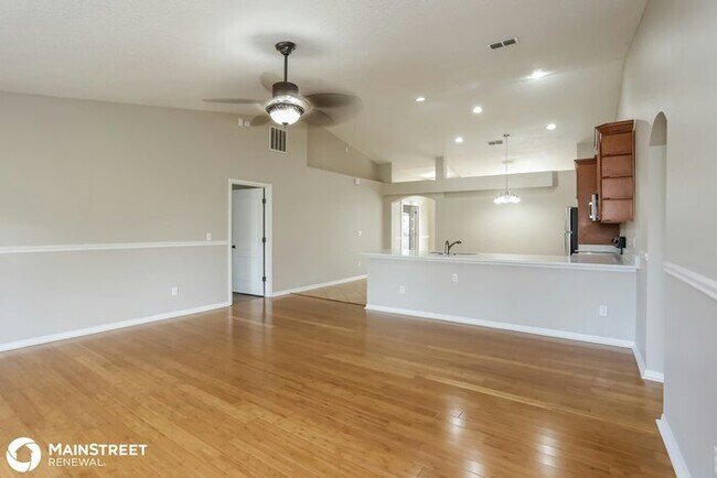 Building Photo - 10061 Colonial Creek Ln