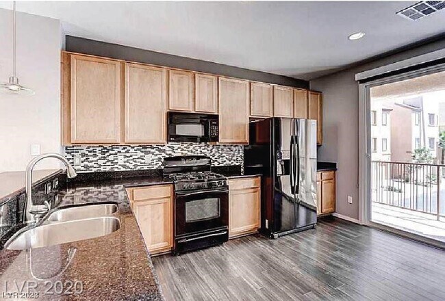 Foto del edificio - 9368 Hopcroft Ave