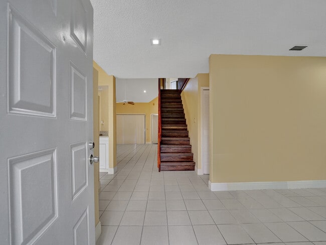 Building Photo - 8377 Waterford Cir