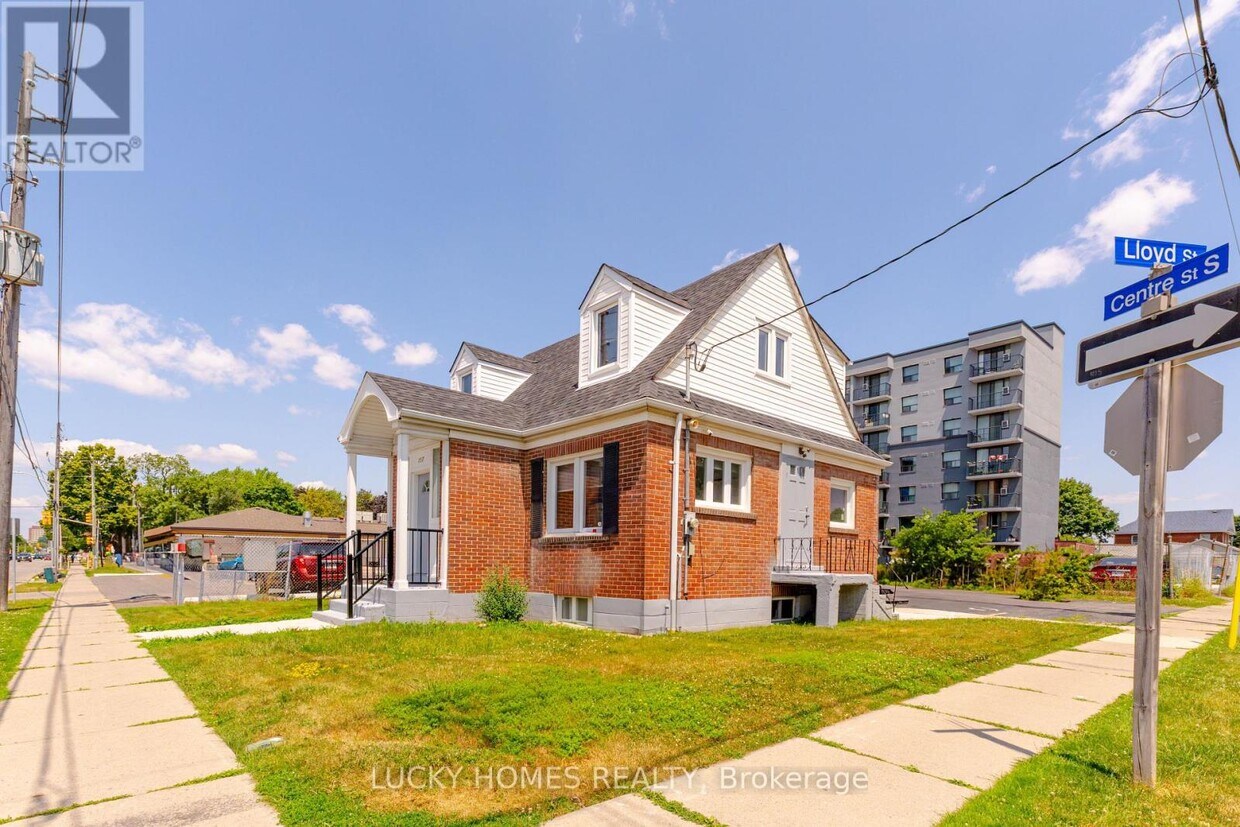 Primary Photo - 157 Centre St S