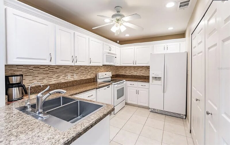Foto principal - 3300 Loveland Blvd
