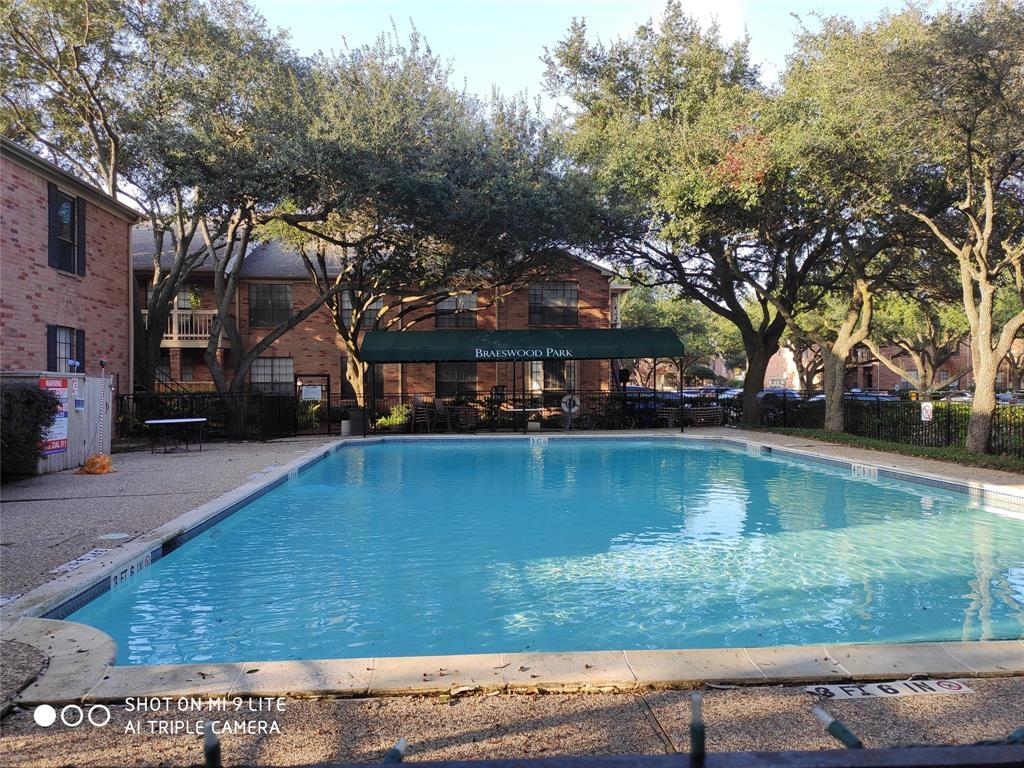 Foto principal - 2255 Braeswood Park Dr