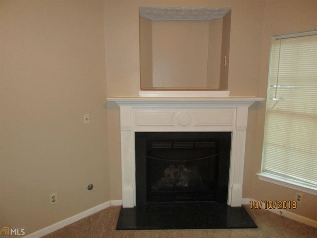 Building Photo - 2537 Walden Lake Dr