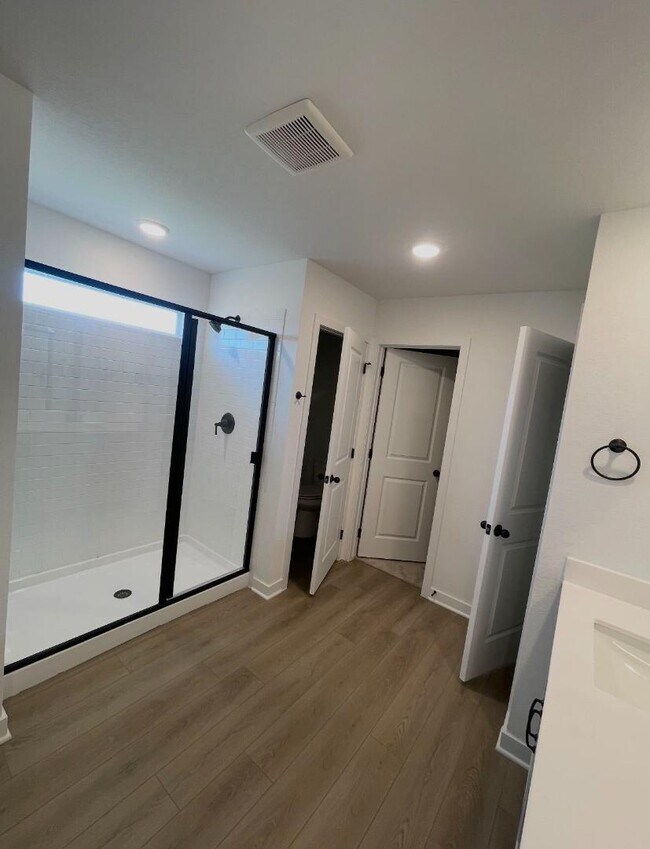 Foto del edificio - 12835 Lower Peach Wy