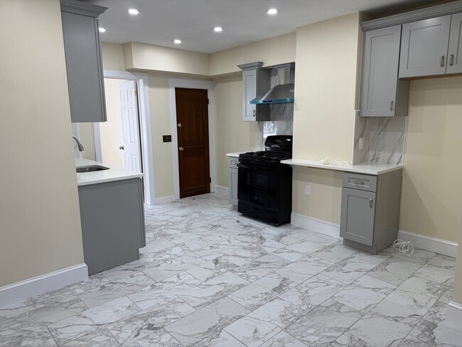 Foto del edificio - 196 W Squantum St