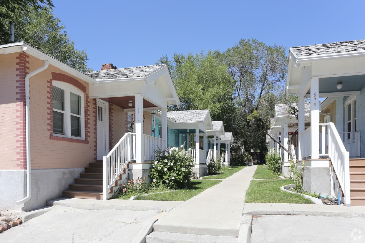 Foto del edificio - 669 Green St