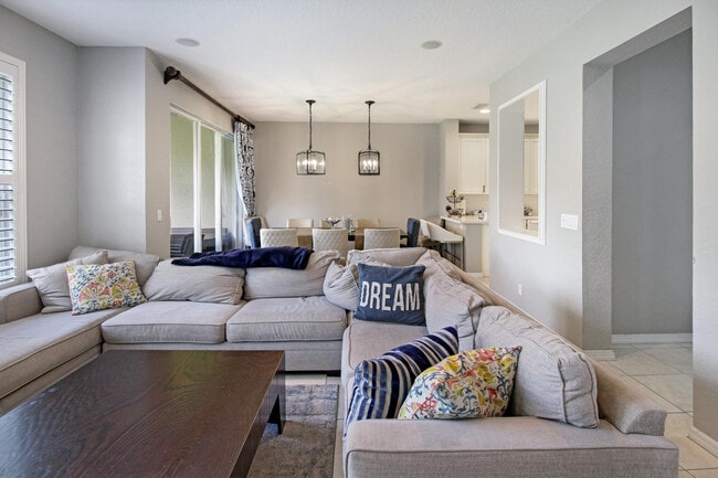 Foto del edificio - 5762 NW 119th Dr