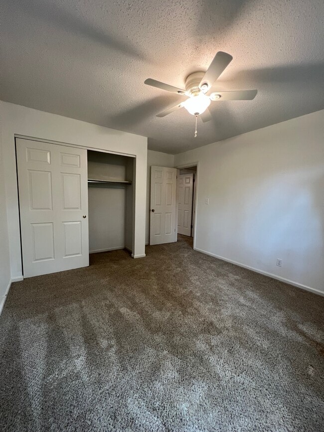 Building Photo - 6129 N Jayar Dr