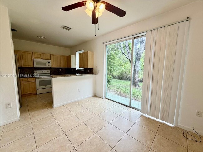Foto del edificio - 1475 SE 24th Ct