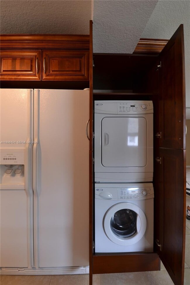 Foto del edificio - 10241 NW 35th St