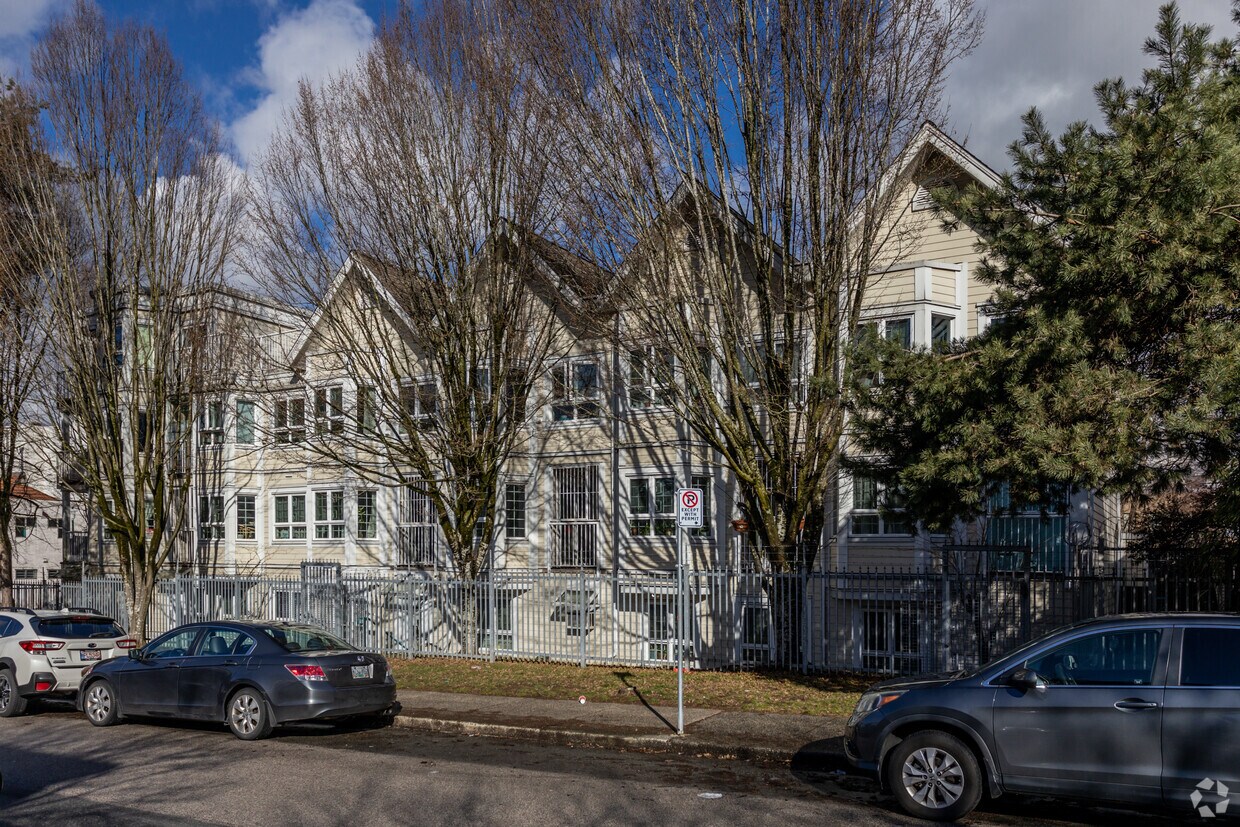 Building Photo - Chinese United Church Lodge