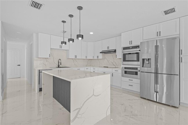 Foto del edificio - 6001 Tampa Shores Blvd