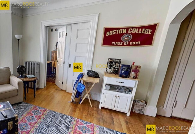 Foto del edificio - 54 Babcock St