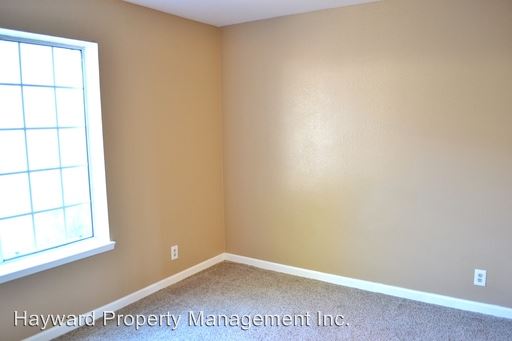 Building Photo - 1389 C St