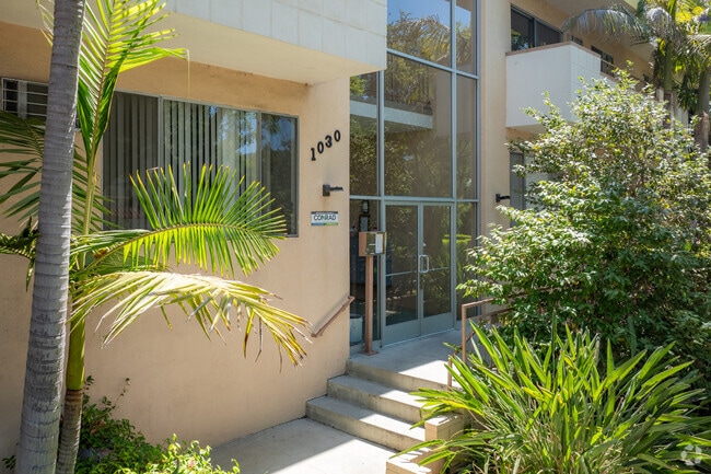 Entrada - Harper Arms