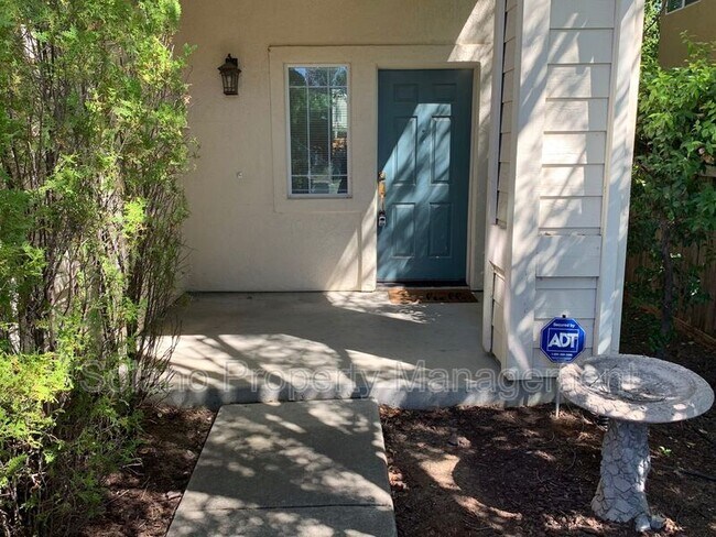 Foto del edificio - 667 Grafton Way