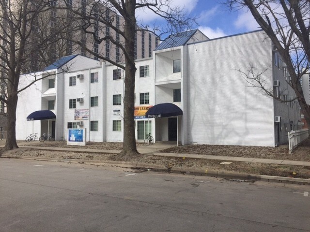 Foto principal - 310 E Chalmers St